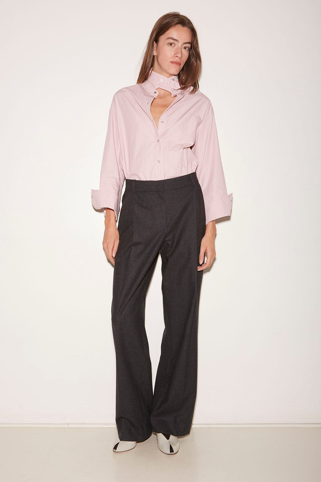 W26FLANOSCAR-ANTHRACITE-1.jpg