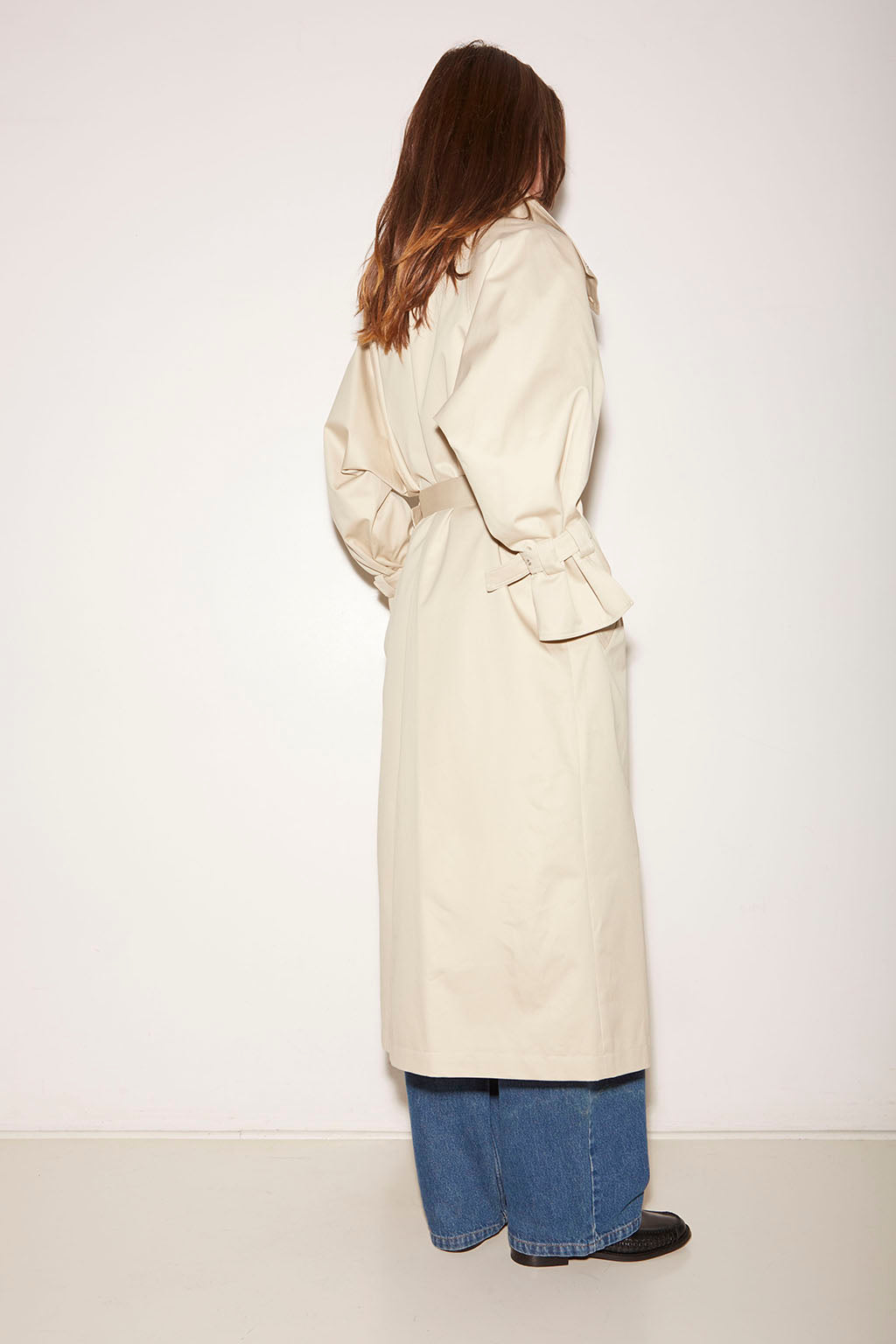 YOKO TRENCH COAT IN BEIGE COTTON GABARDINE