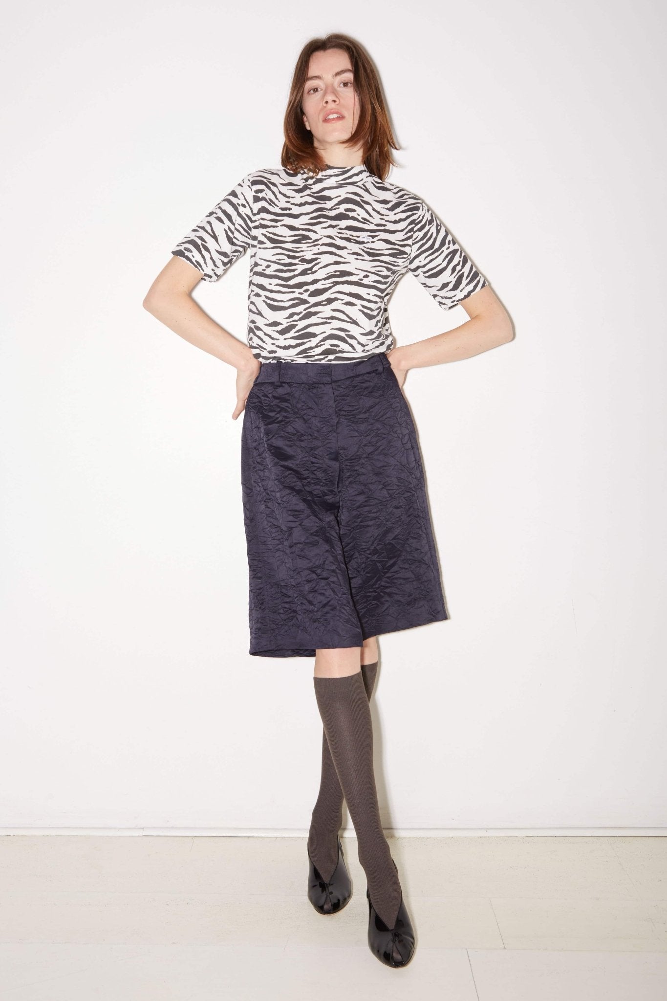 BERMUDA LEE EN SATIN FROISSÉ NAVY - ROSEANNA