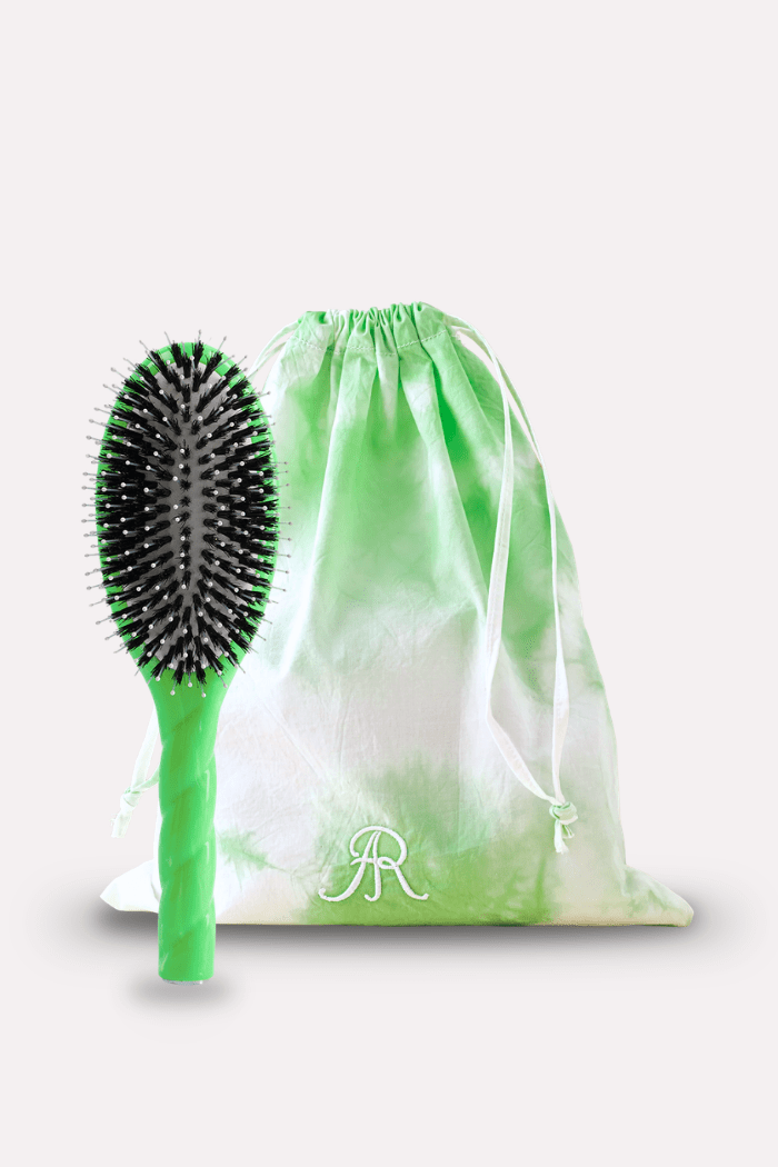 Le duo Grande Brosse Indispensable Douceur N°3 et sa Pochette Cover Lime - ROSEANNA
