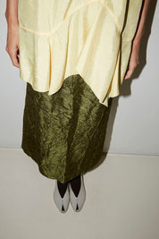 TOP À BRETELLES LATTE EN SATIN D'ACÉTATE JAUNE - ROSEANNA